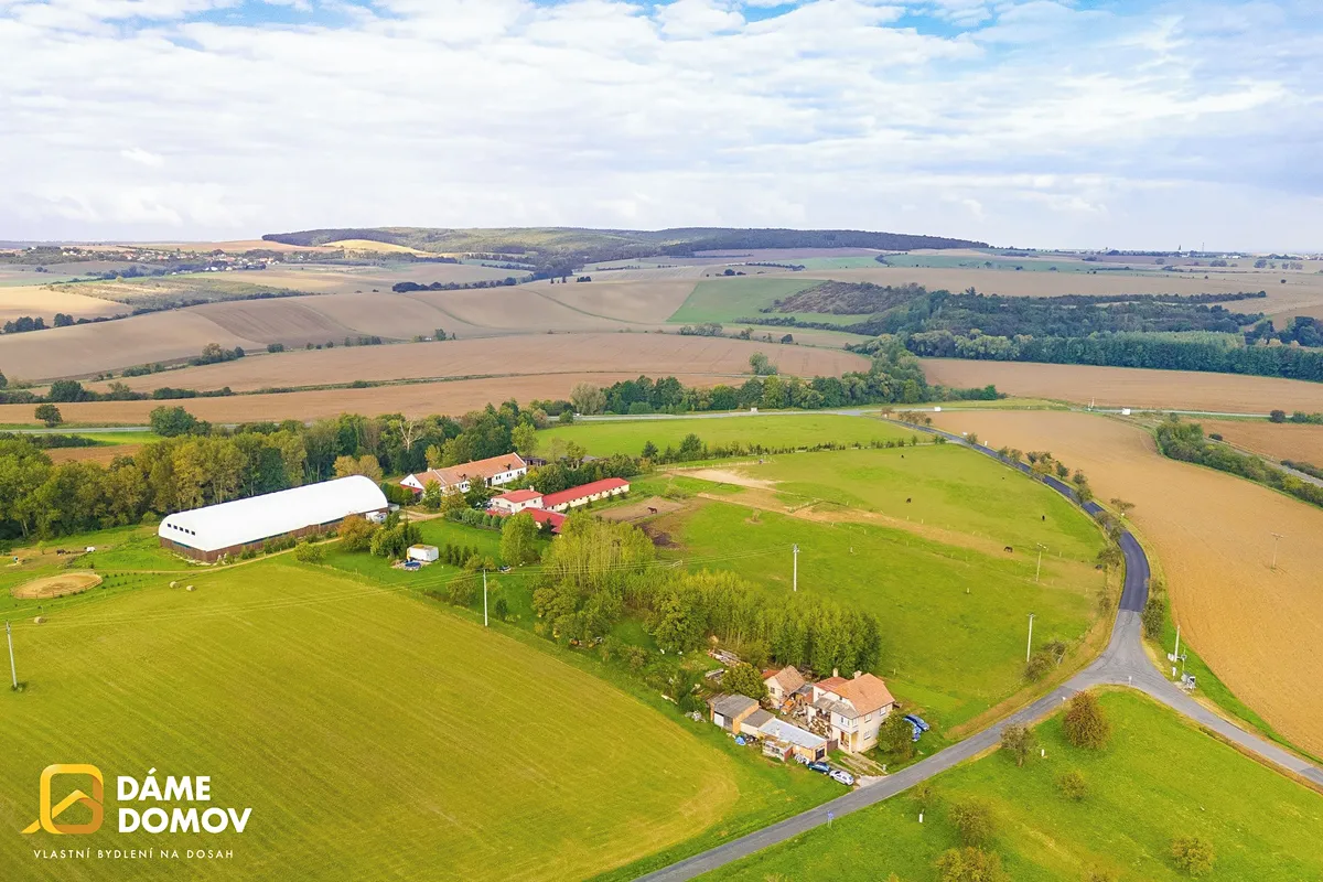 Prodej stavebního pozemku 3050 m²